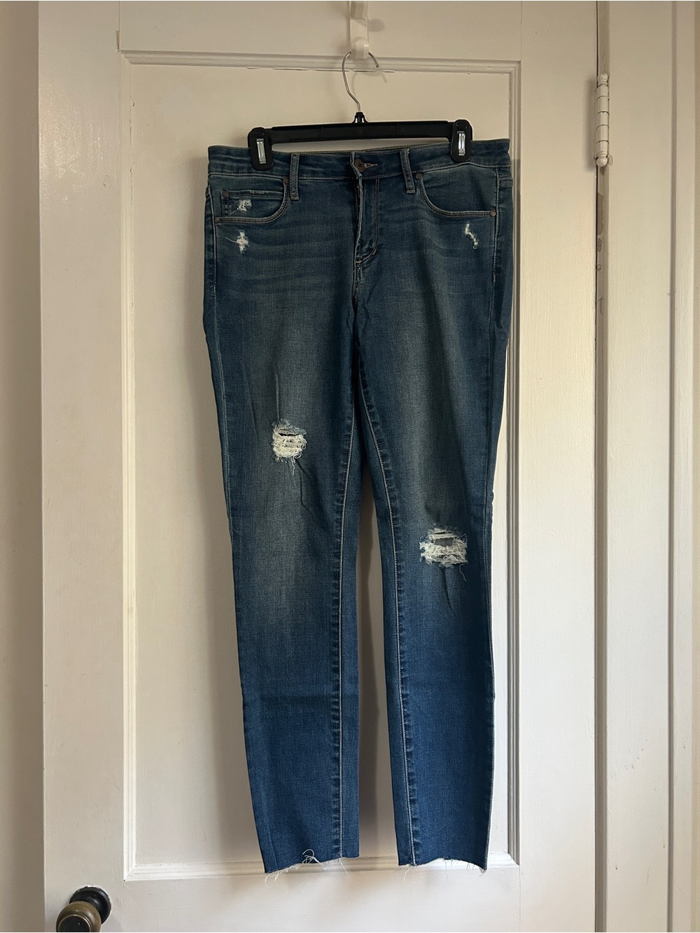 Women’s Articles Of Society Distressed Dark Blue Skinny Jeans - Size 28